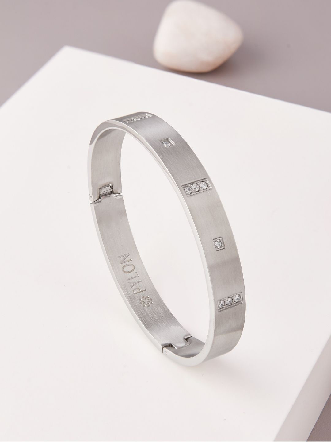 

PYLON Men American Diamond Kada Bracelet, Silver