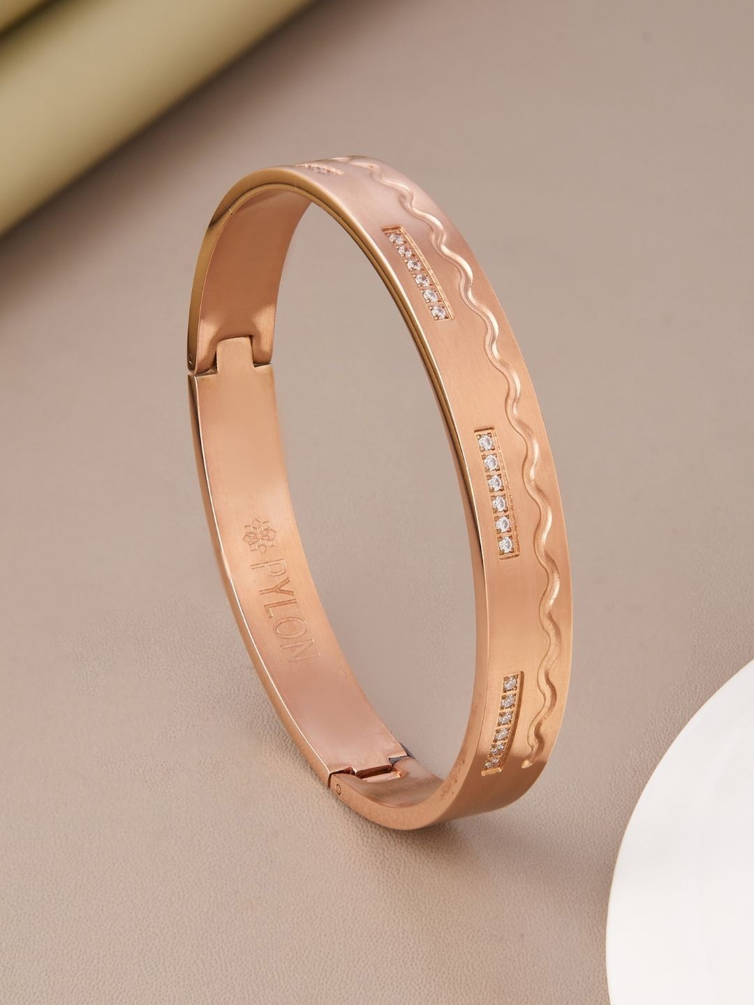 

PYLON Men American Diamond Kada Bracelet, Rose gold