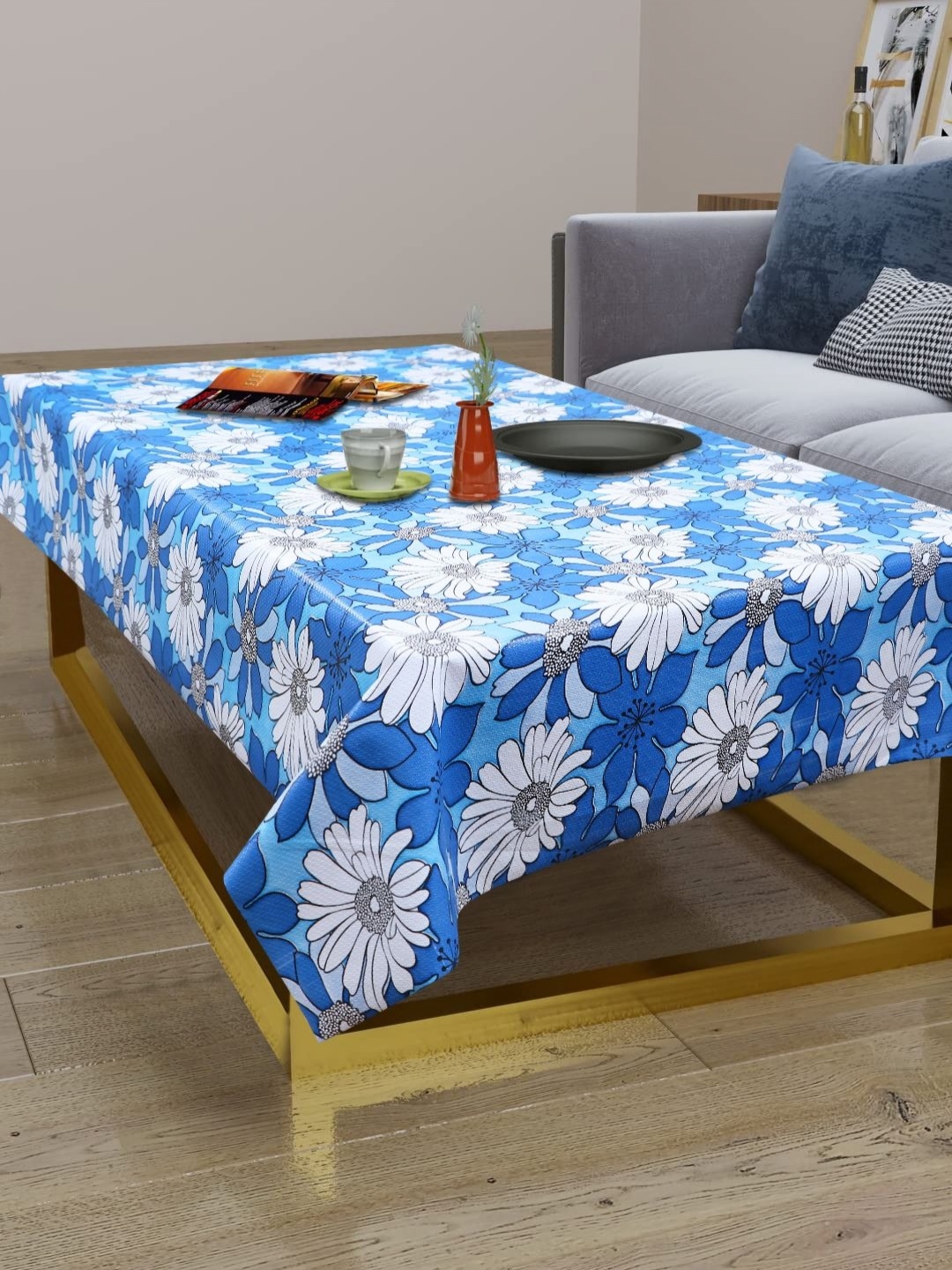 

LooMantha Blue & White Floral Printed Waterproof 2-Seater Table Cover