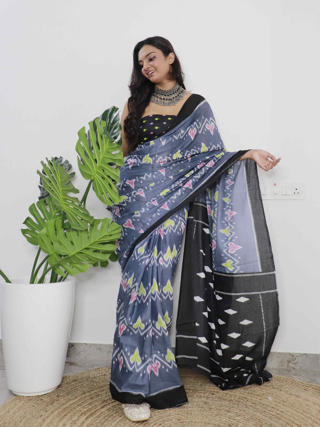 

HERE&NOW Pure Cotton Bagru Saree, Grey