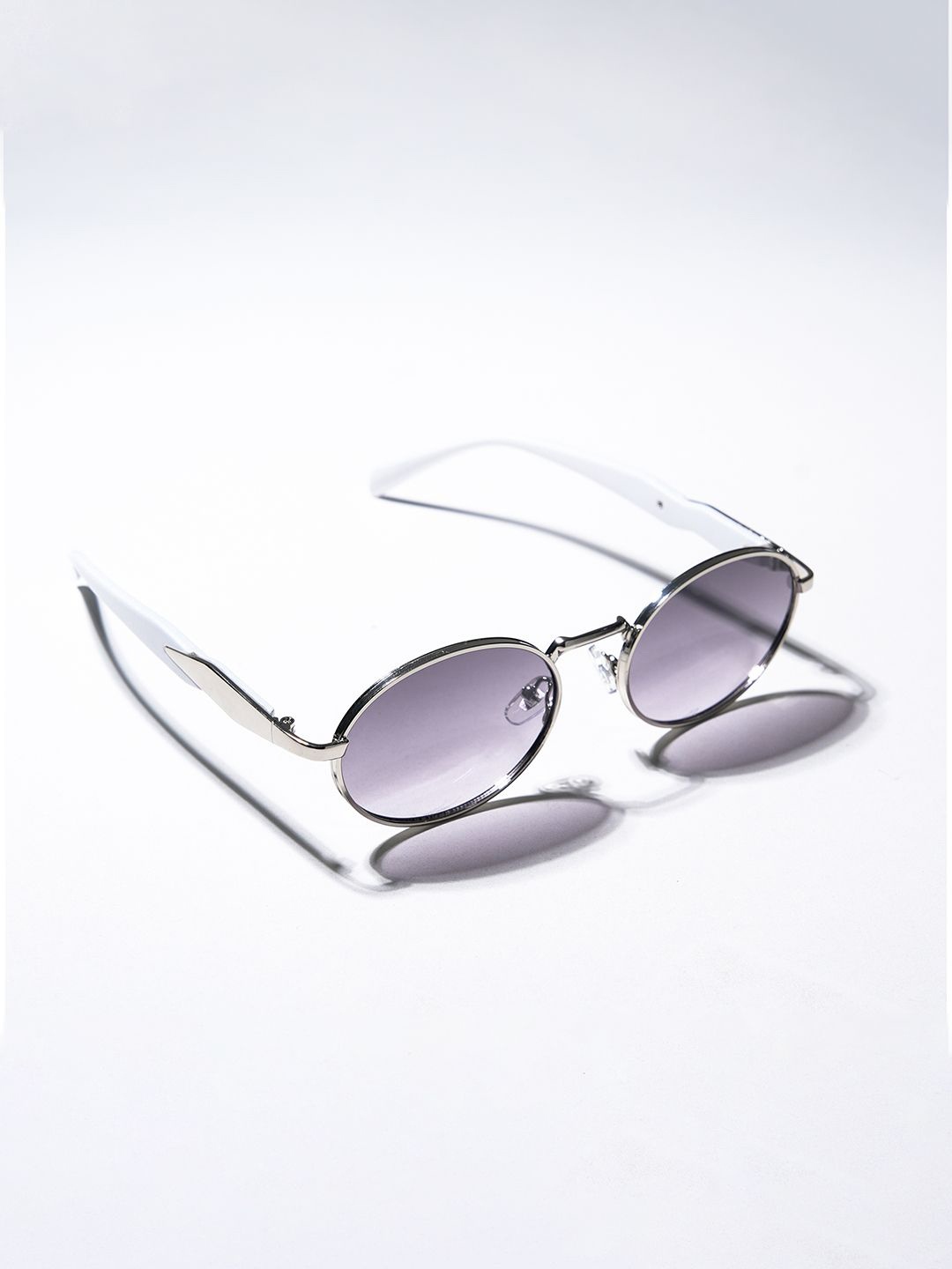 

CHOKORE Unisex Round Sunglasses with Polarised and UV Protected Lens, Black