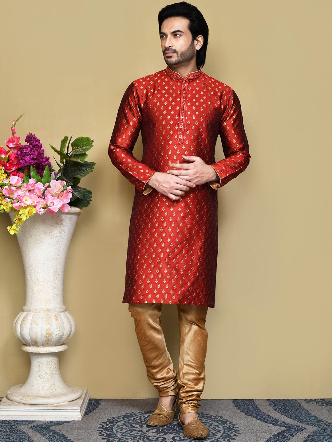 

RANAK Men Ethnic Motifs Thread Work Kurta, Red