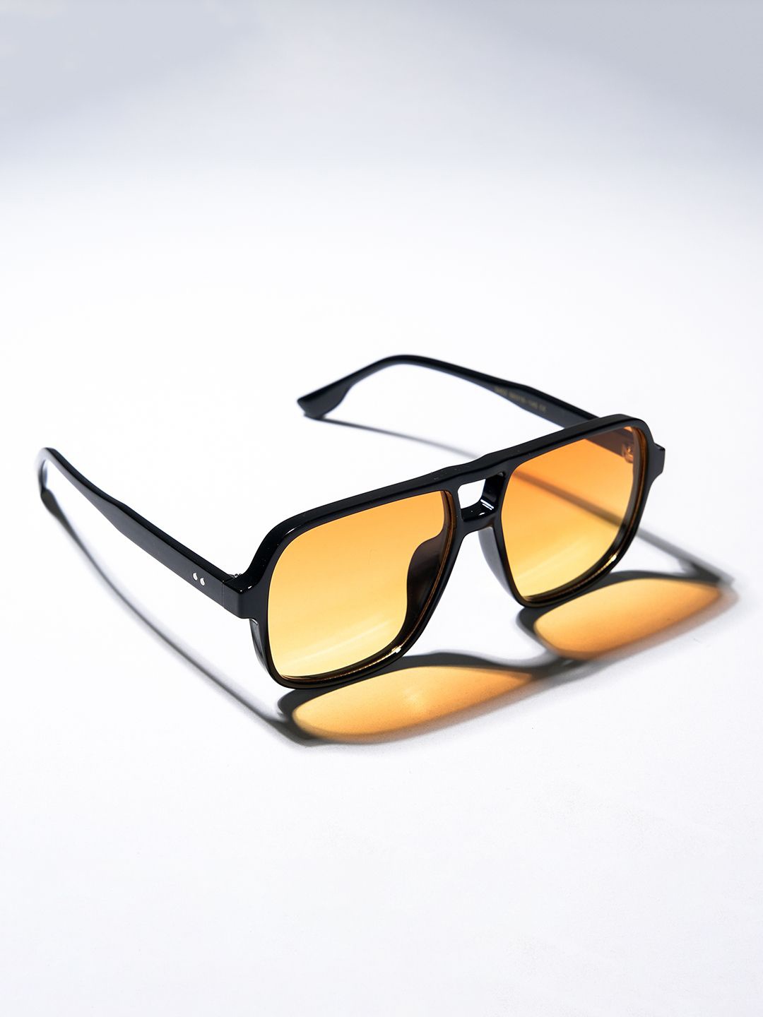 

CHOKORE Unisex Aviator Sunglasses with Polarised and UV Protected Lens, Orange