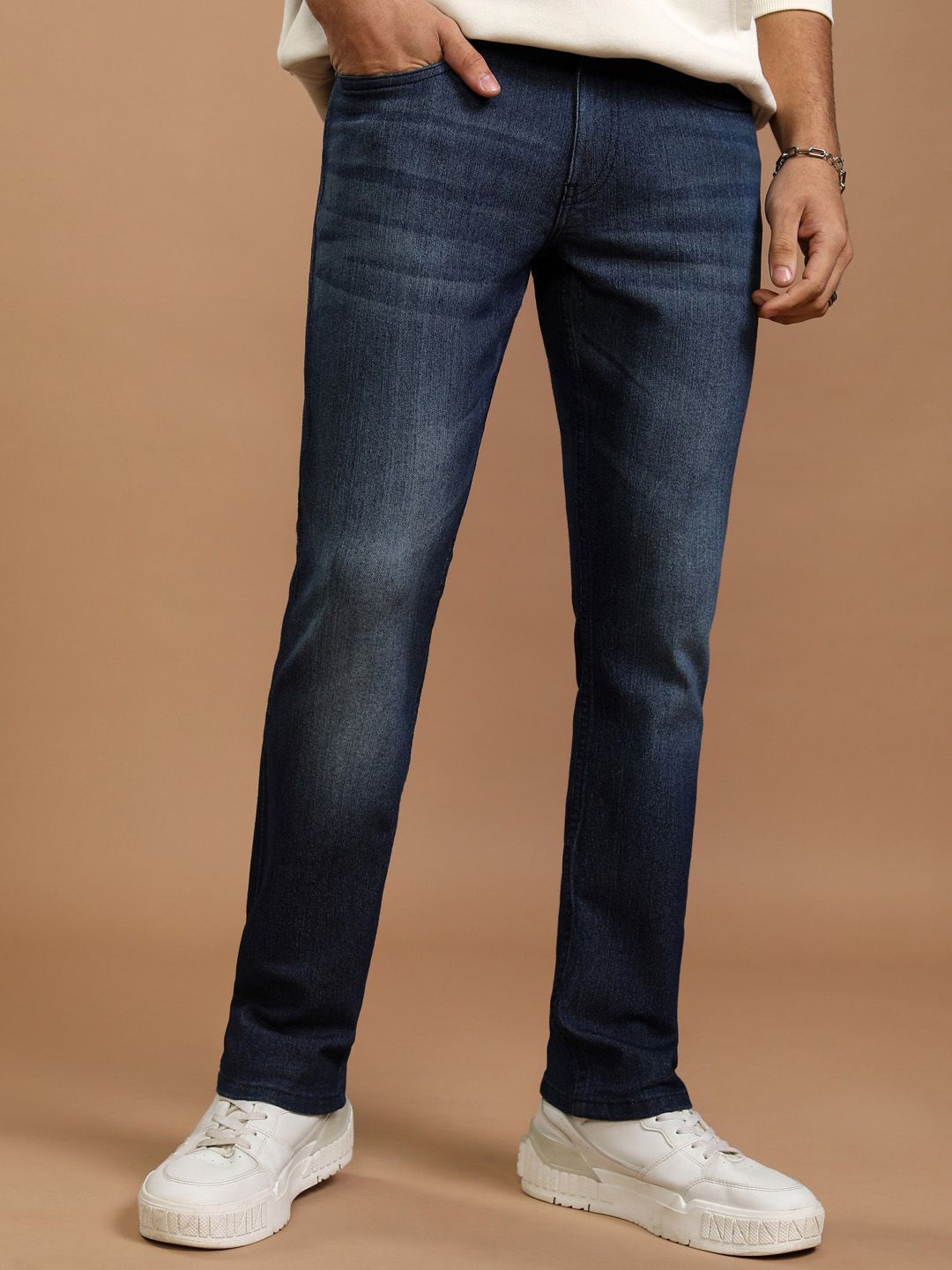 

HIGHLANDER Men Slim Fit Light Fade Stretchable Jeans, Blue