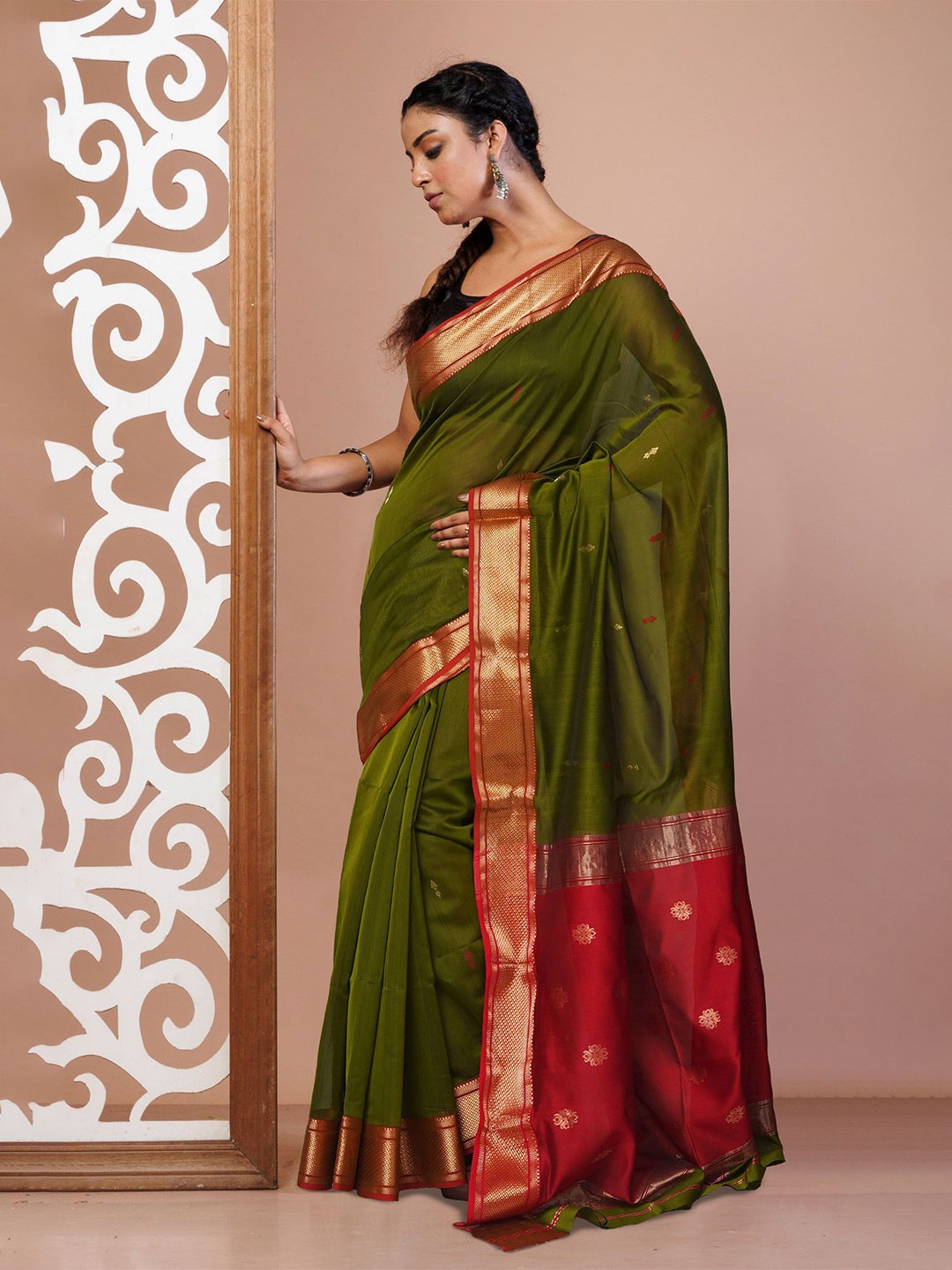 

Unnati Silks Ethnic Motifs Woven Design Handloom Maheshwari Saree, Green