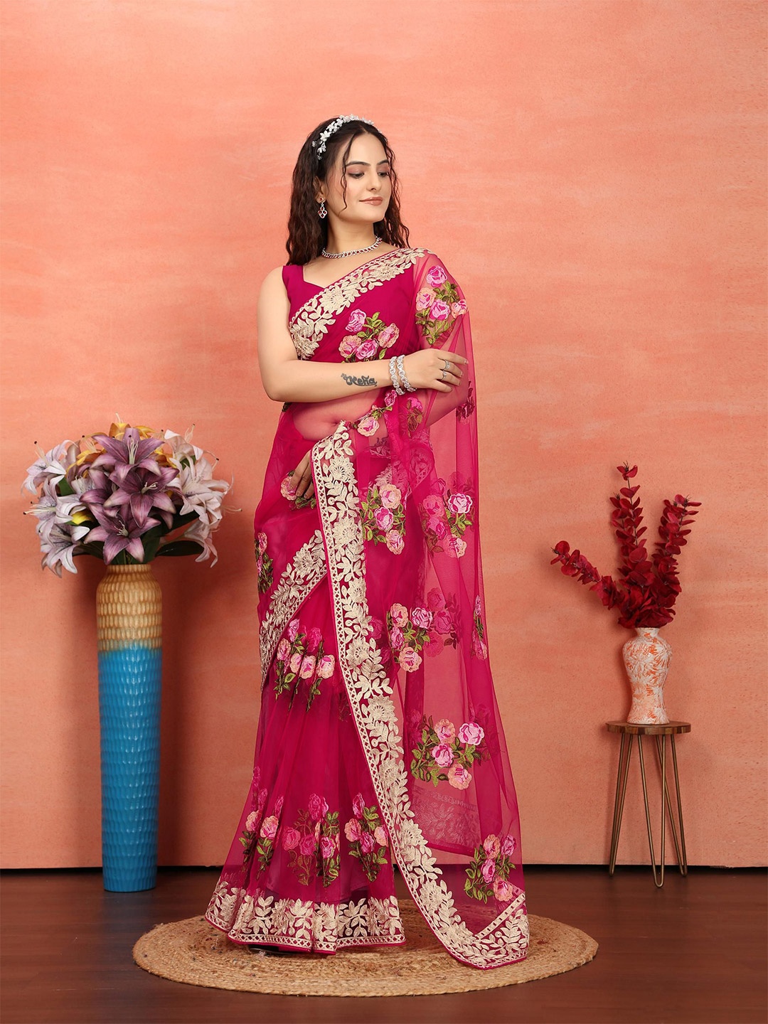 

HERE&NOW Floral Embroidered Net Saree, Pink