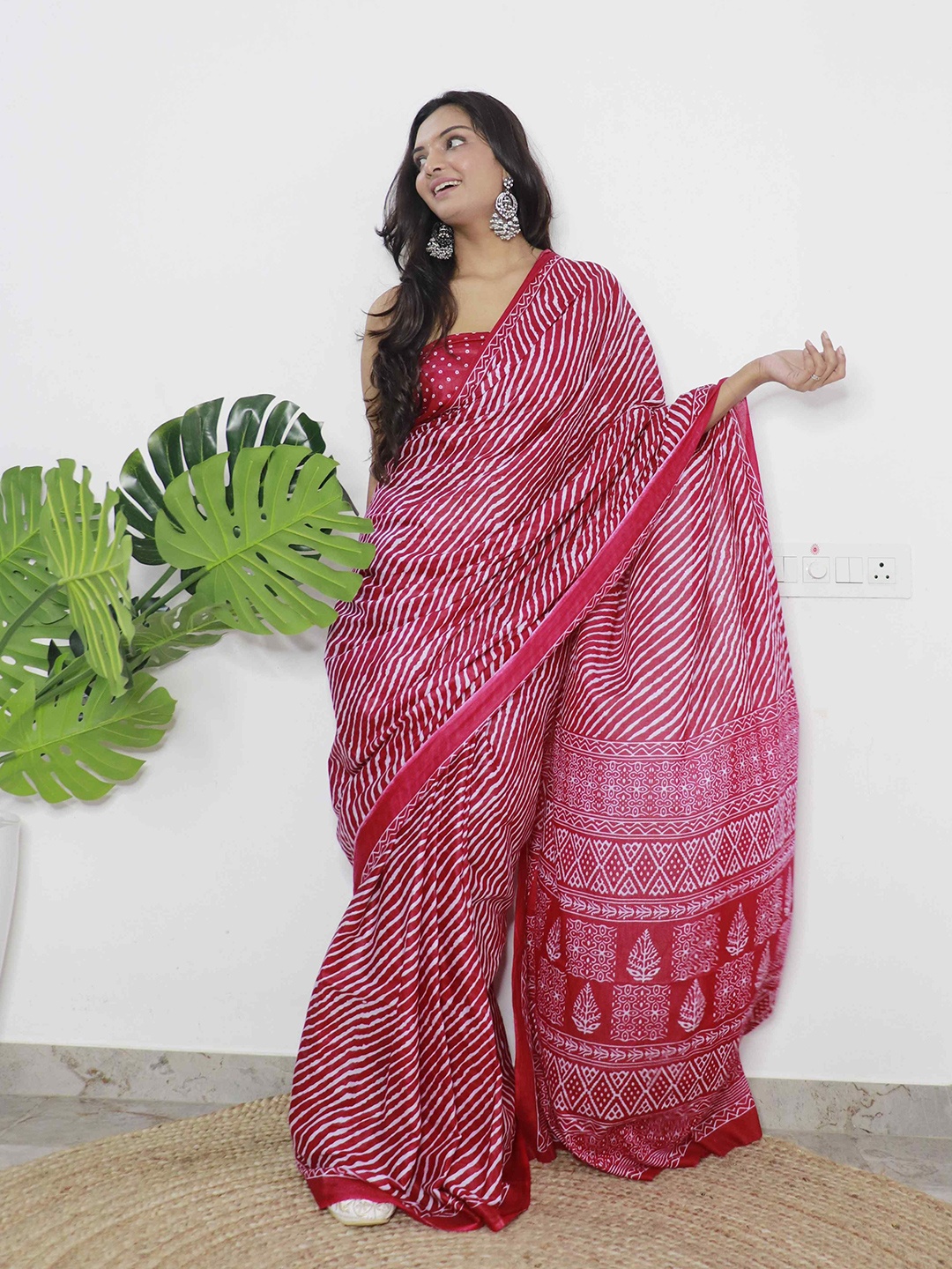 

HERE&NOW Leheriya Pure Cotton Bagru Saree, Red