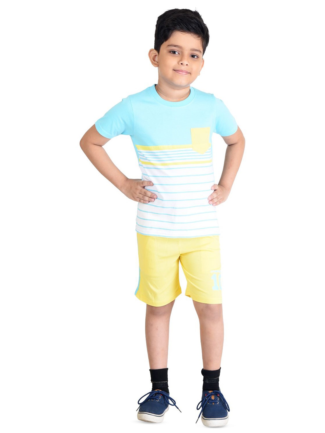 

Clothe Funn Boys Printed T-shirt with Shorts, Blue