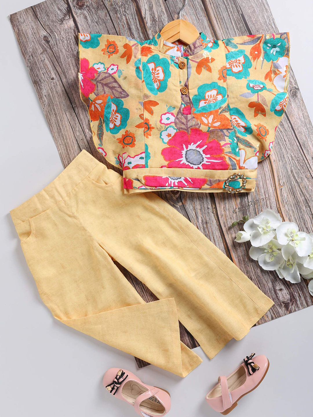 

Toonyport Girls Printed Top with Trousers, Yellow