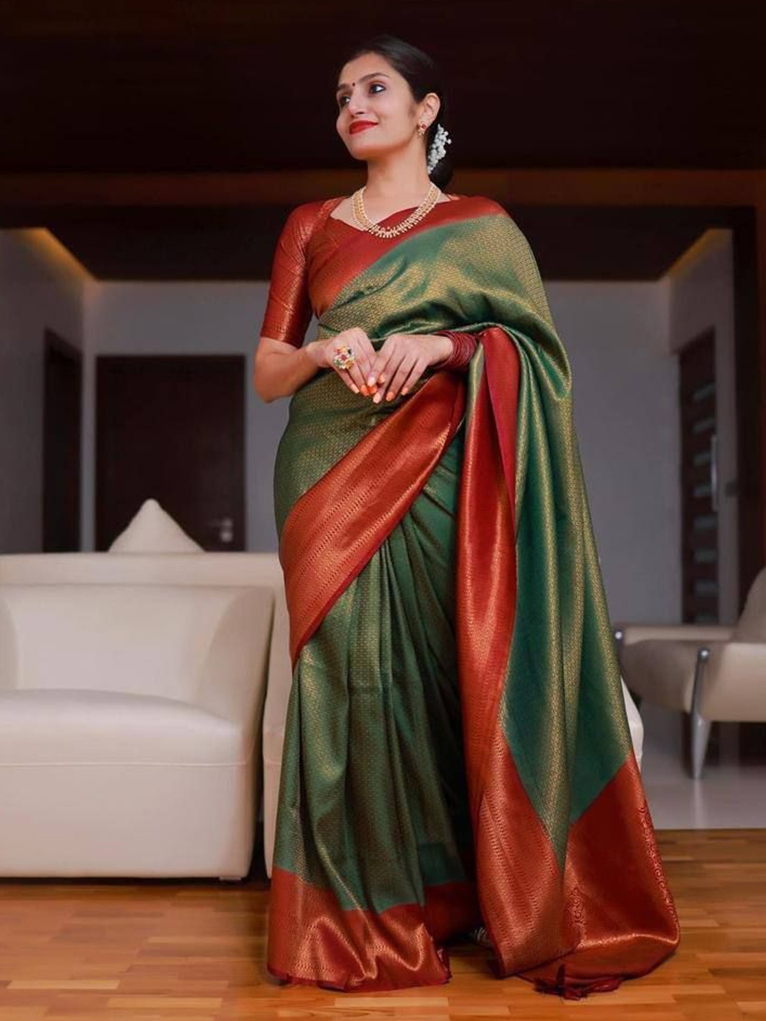 

Wuxi Woven Design Pure Silk Banarasi Saree, Green