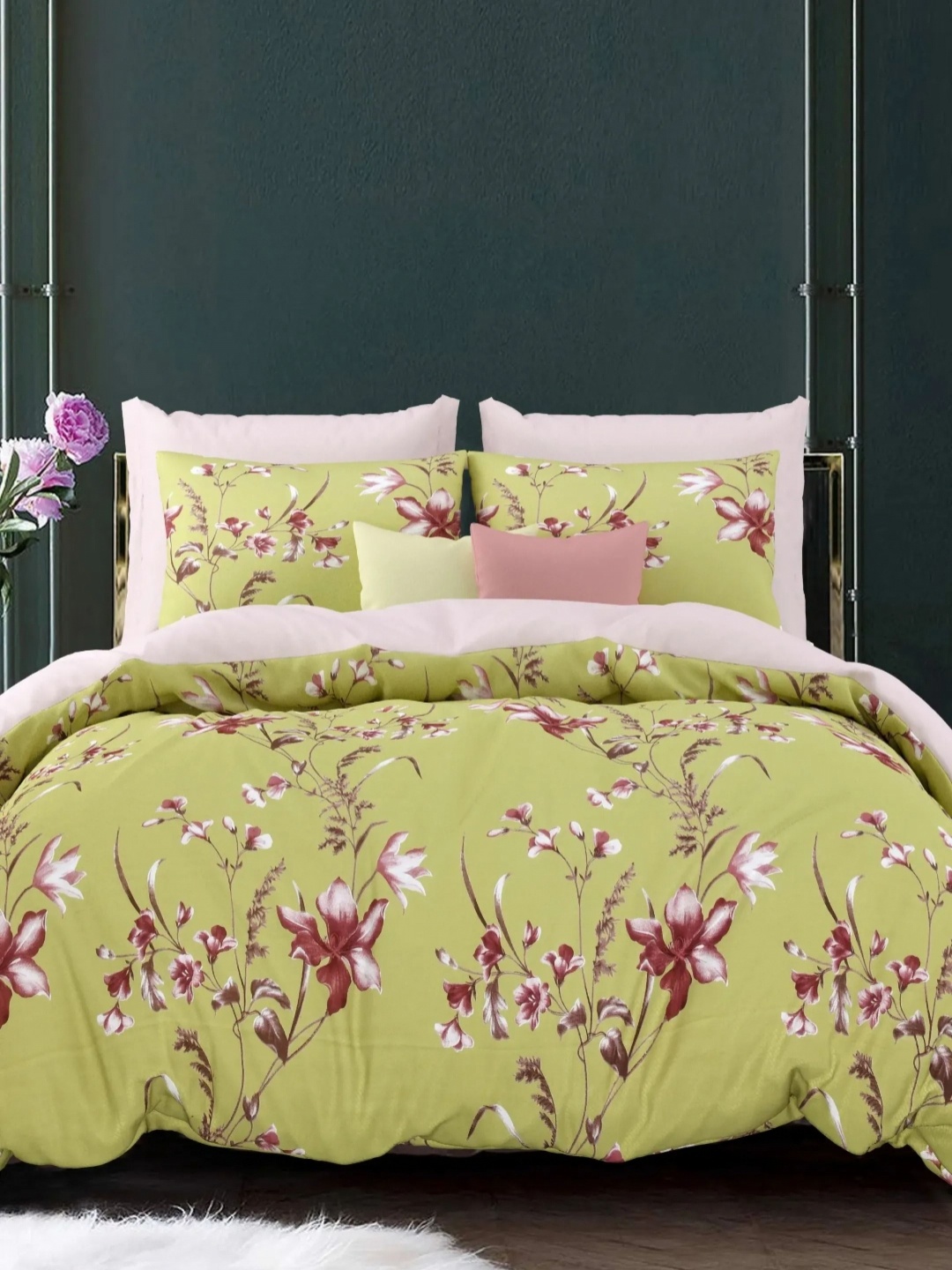 

LIVING ROOTS Green & White Floral Printed 210 TC Cotton King Bedsheet Set 2.64 m x 2.64 m