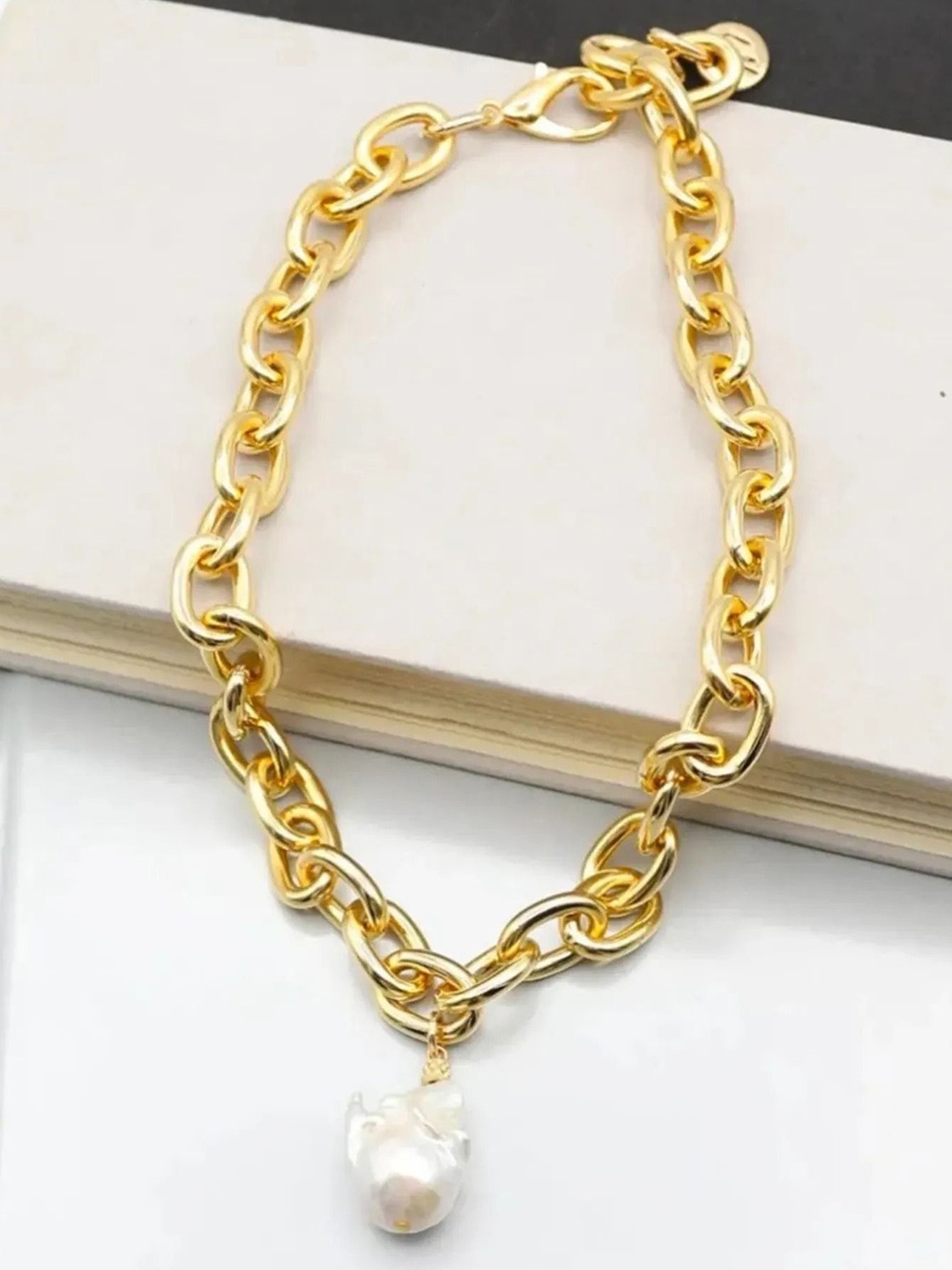 

V FASHION JEWELLERY Women Gold-Plated Charm Bracelet