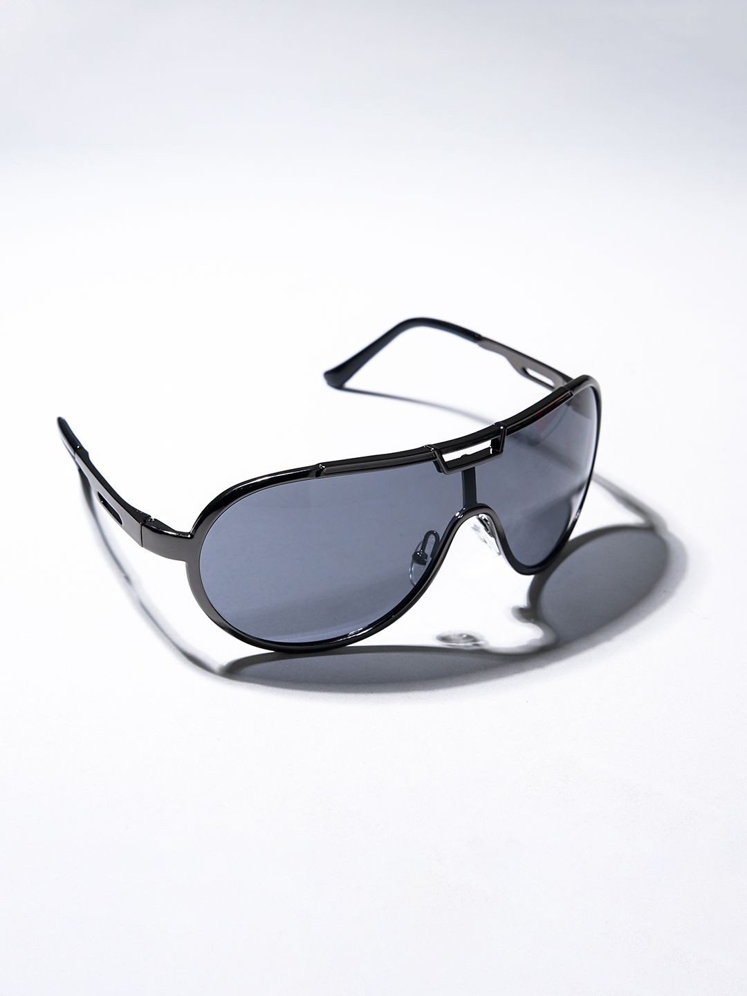 

CHOKORE Unisex Butterfly Sunglasses with Polarised and UV Protected Lens, Black