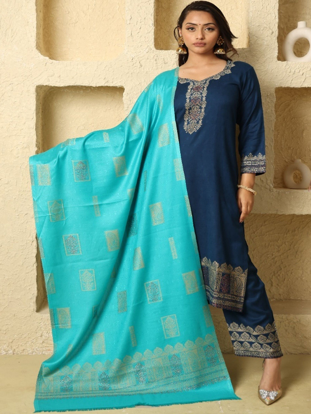 

KIDAR Sweetheart Neck Ethnic Motifs Woven Design Cotton Silk Kurta with Trousers & Dupatta, Blue