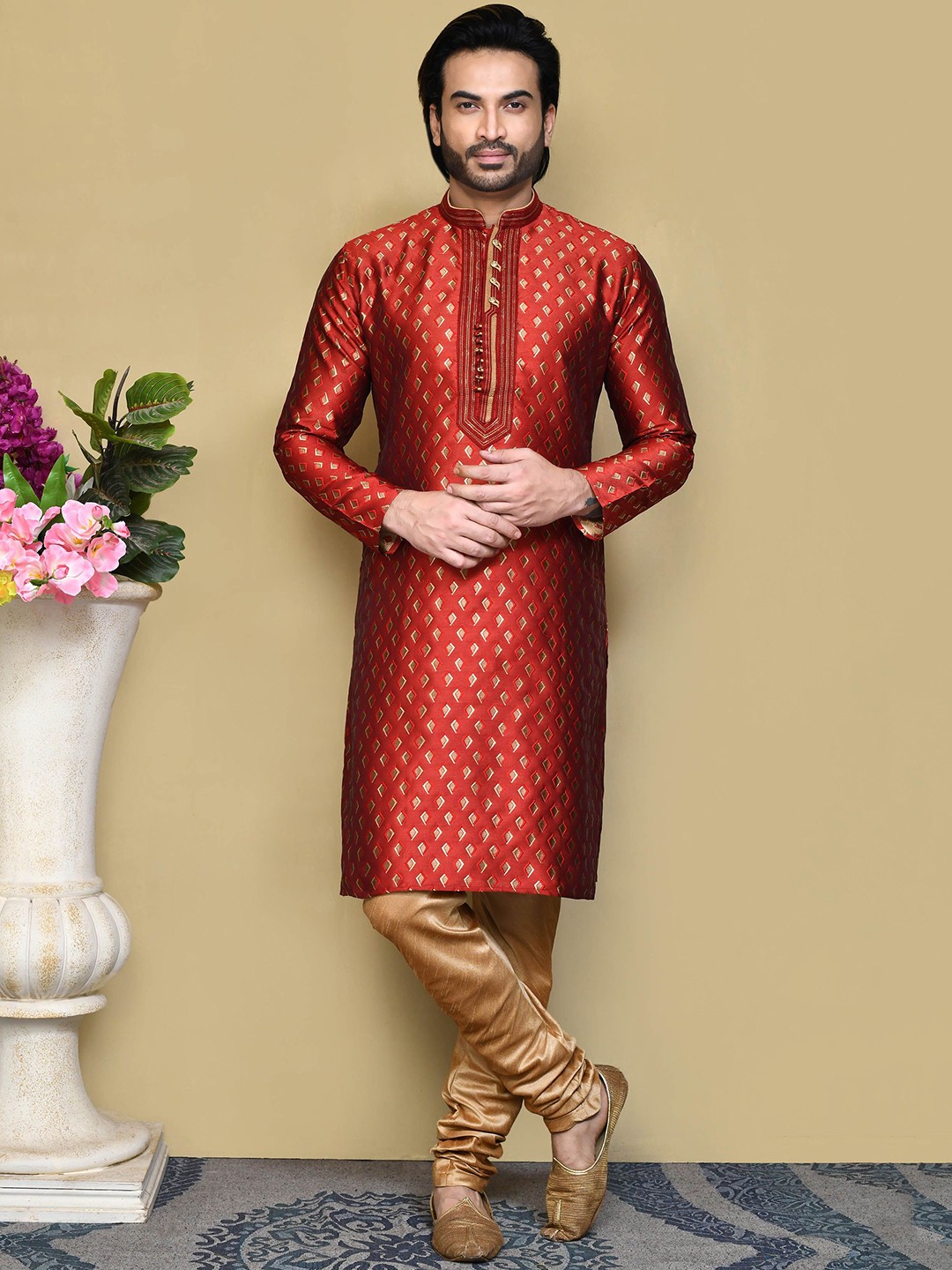 

RANAK Men Ethnic Motifs Thread Work Kurta, Red
