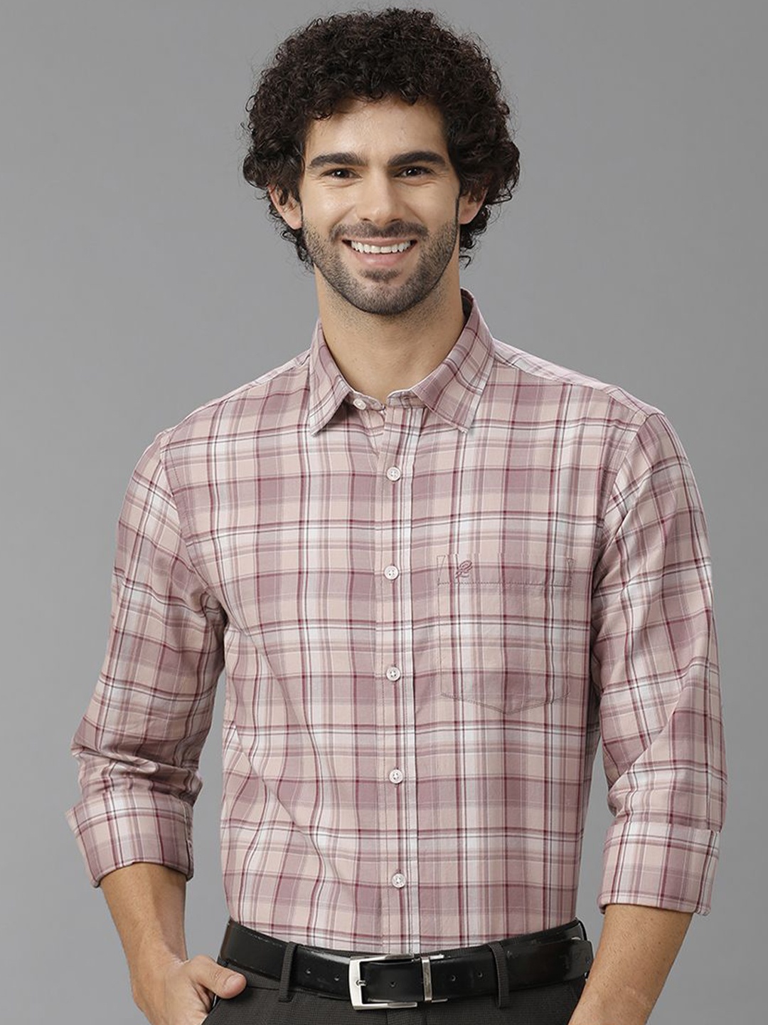 

Double Two Men Comfort Slim Fit Tartan Checks Opaque Checked Casual Shirt, Beige