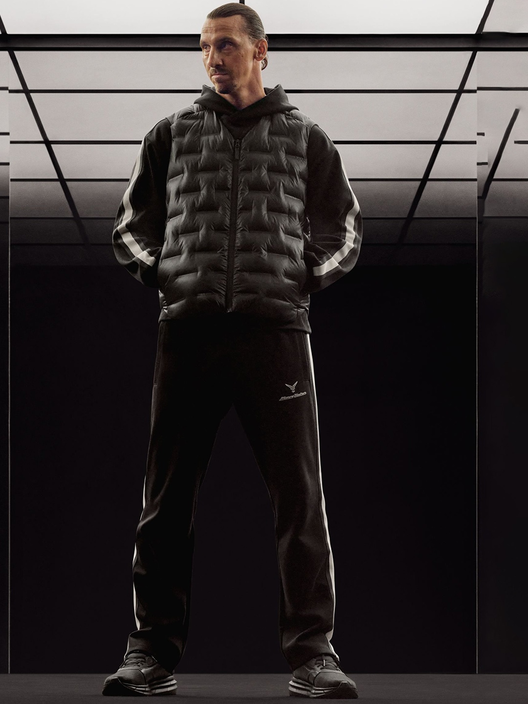 

H&M Regular Fit Track Pants In DryMove, Black