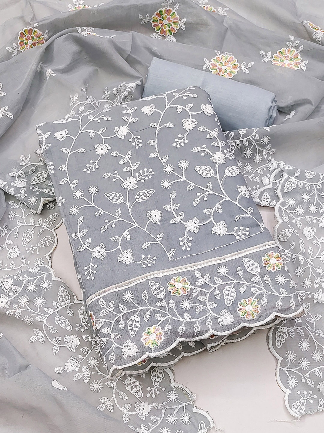 

Maroosh Embellished Unstitched Dress Material, Grey