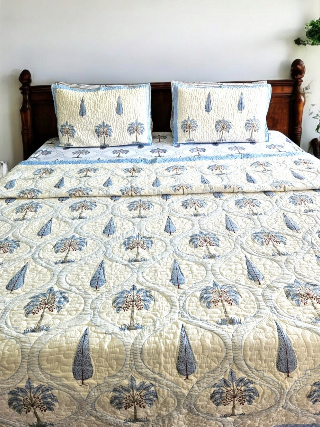 

Feels Like Home Blue & White Floral Printed Pure Cotton Double King Superfine Bedding Set