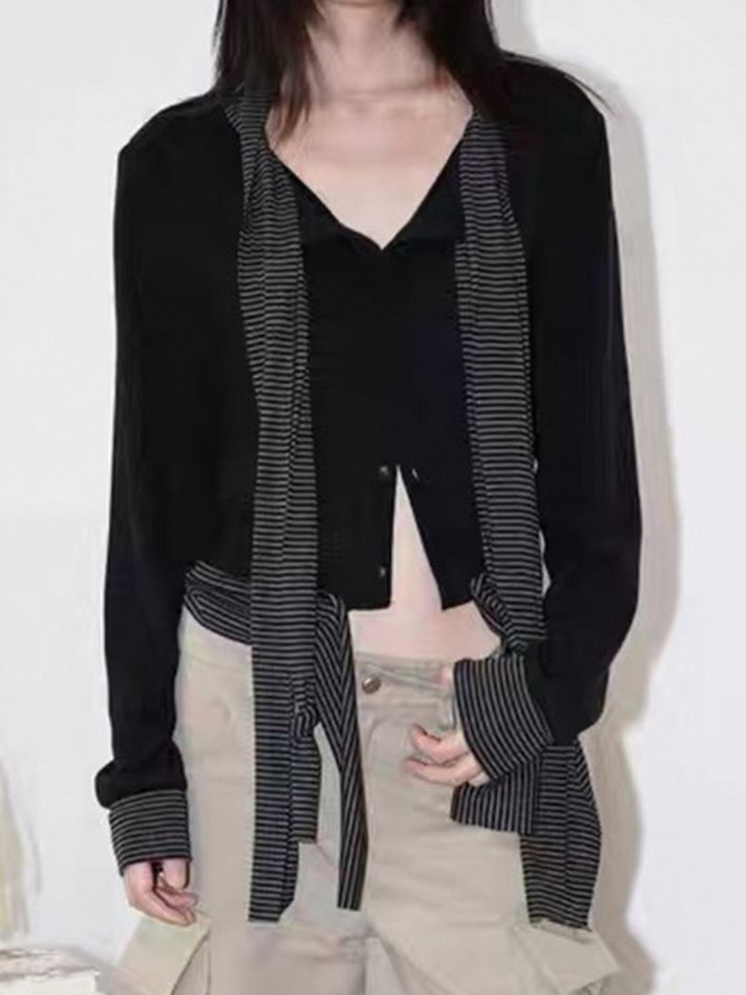 

LULU & SKY Top, Black