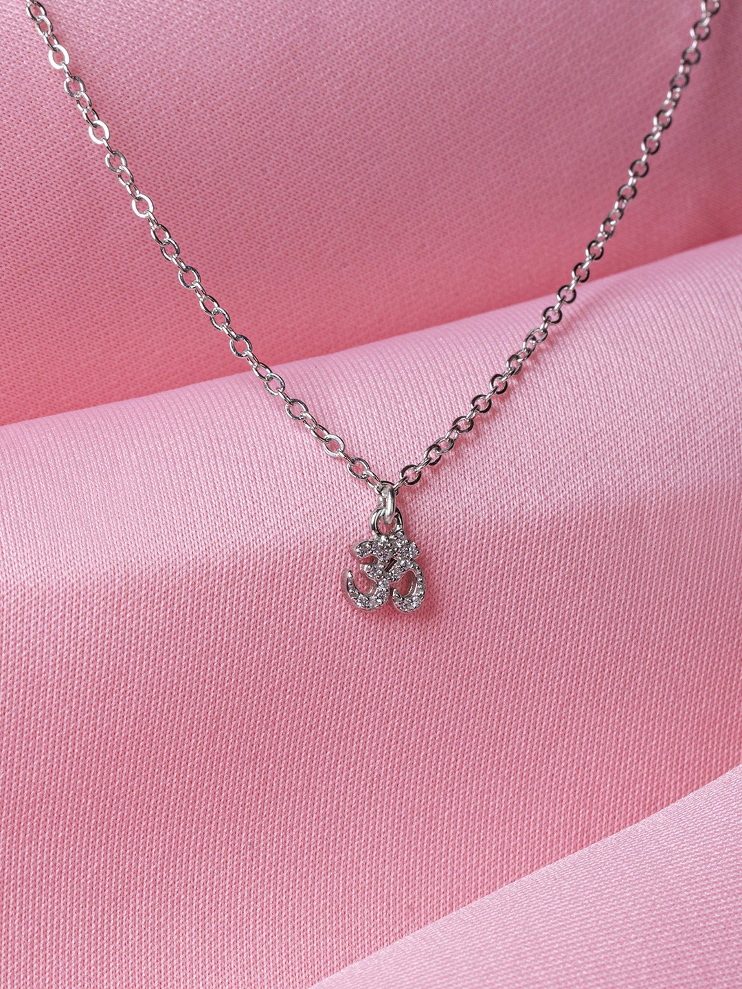 

Silverfied 925 Sterling Silver Rhodium-Plated Stone Studded Minimal Chain