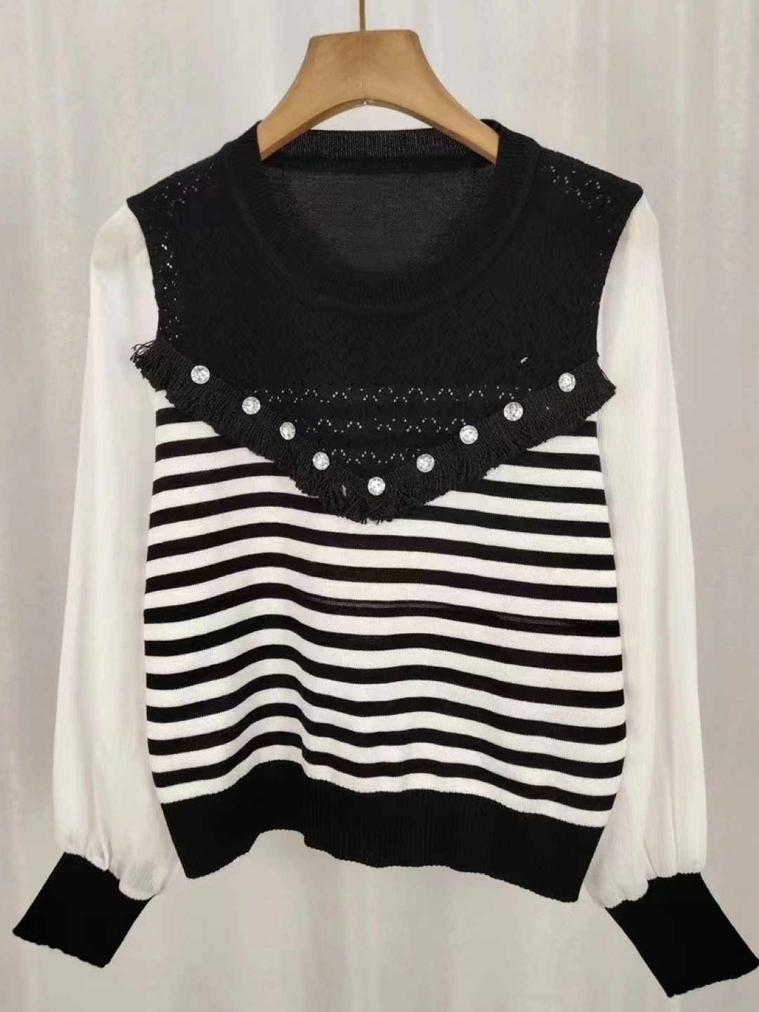 

KPOP Women Striped Cotton Top, Black