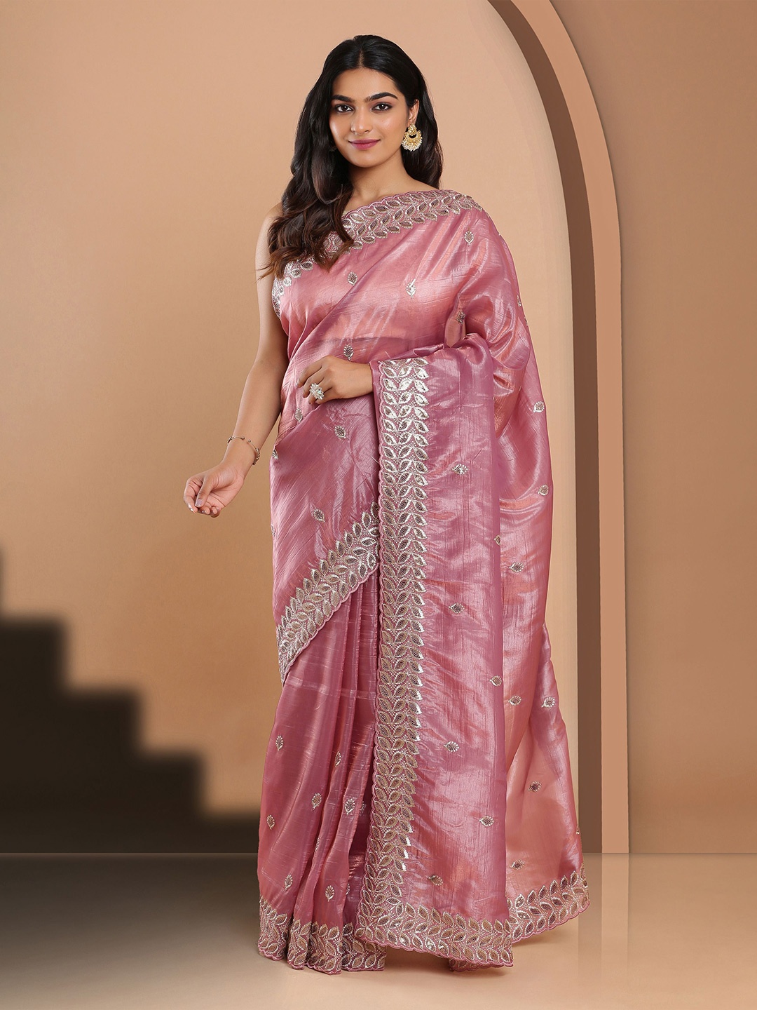 

Kalyan Silks Floral Sequinned Organza Saree, Rose gold