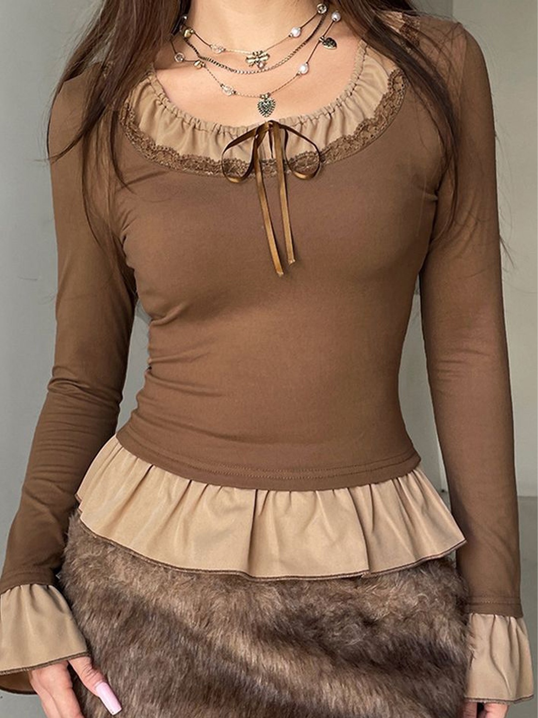 

LULU & SKY Top, Brown