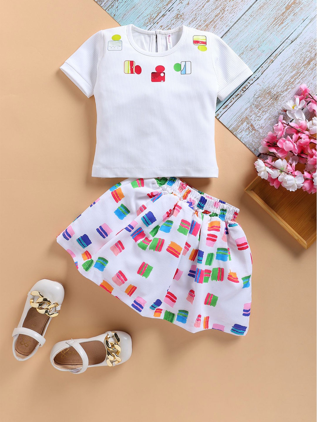 

Toonyport Girls Printed Top with Skirt, White