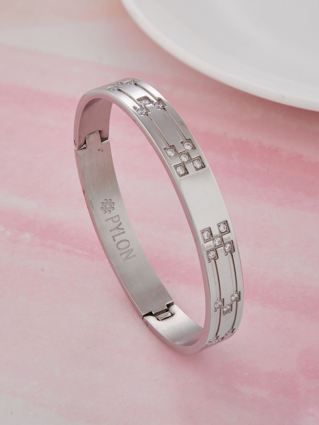 

PYLON Men American Diamond Kada Bracelet, Silver