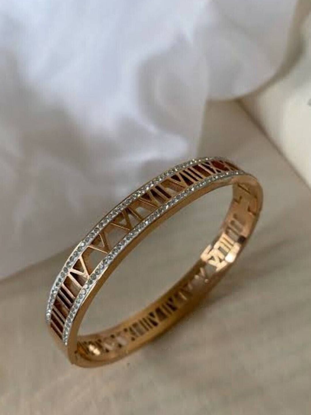 

V FASHION JEWELLERY Women Rose Gold-Plated Bangle-Style Bracelet