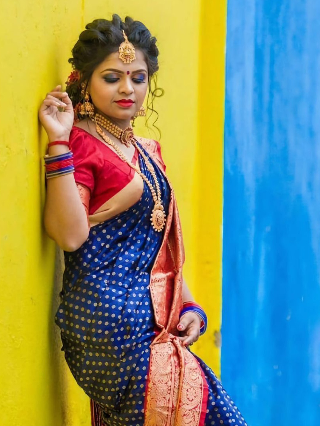 

Wuxi Woven Design Zari Pure Silk Banarasi Saree, Blue