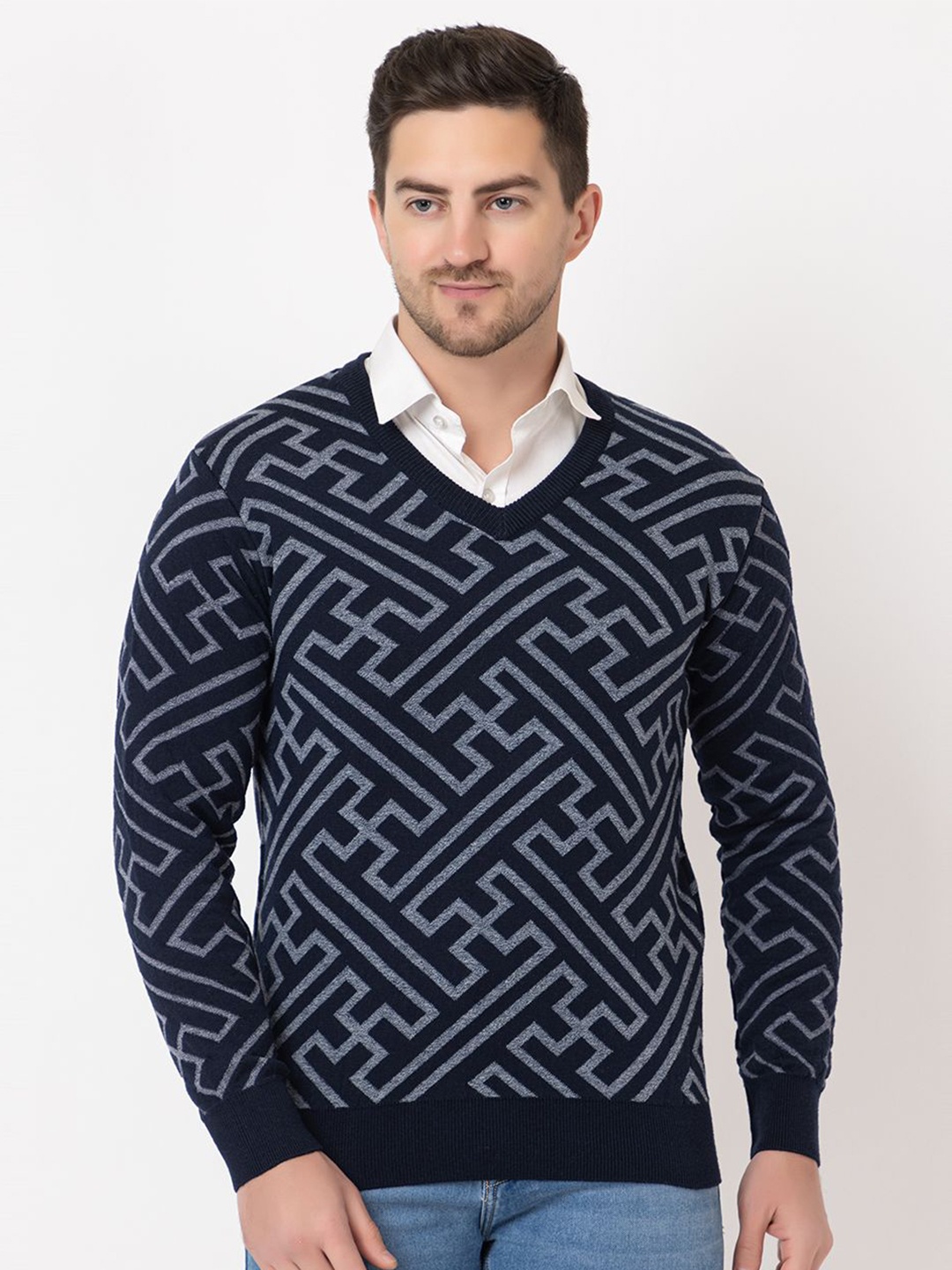 

BeriBlu Men Pullover, Black