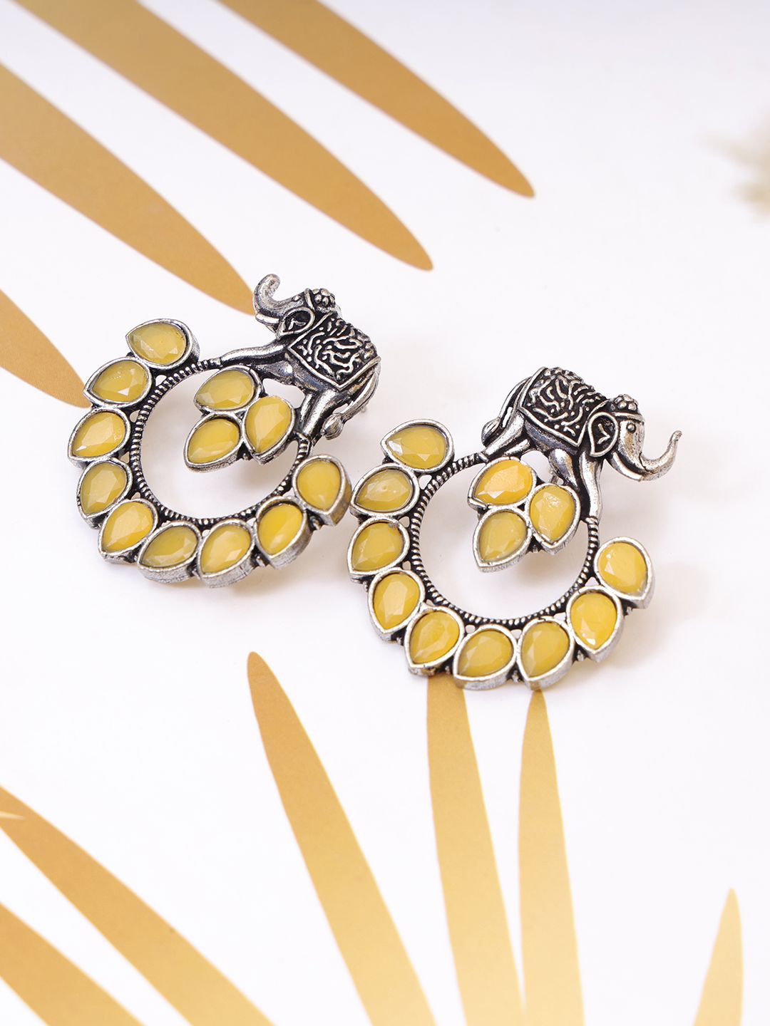 

Styled Diva Contemporary Studs Earrings, Pink