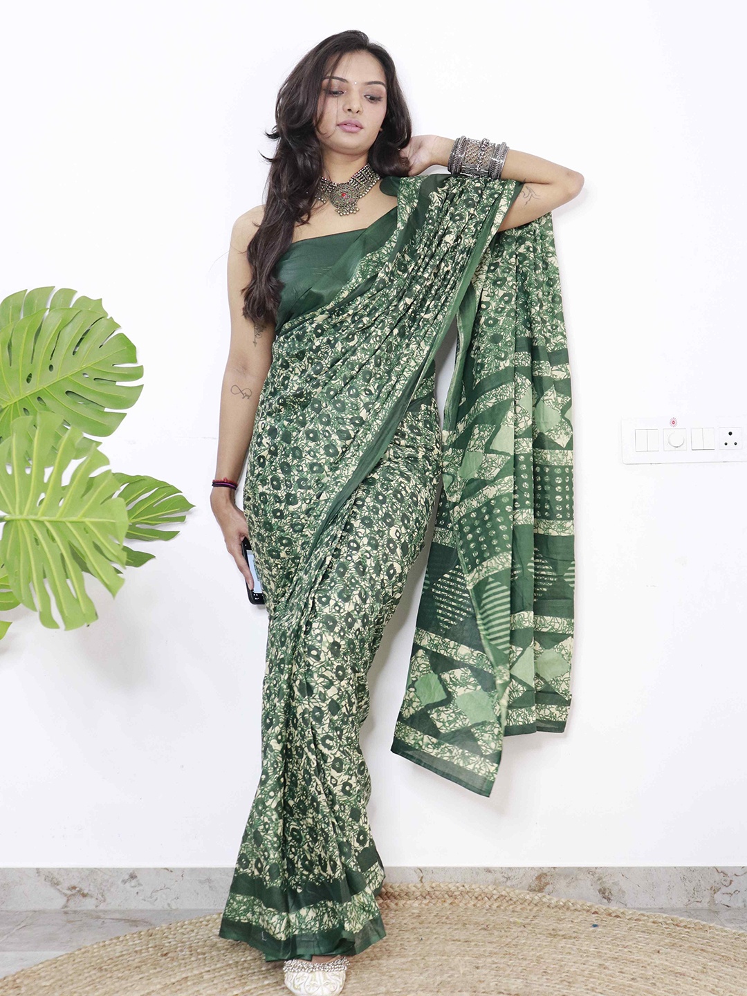 

HERE&NOW Pure Cotton Bagru Saree, Green