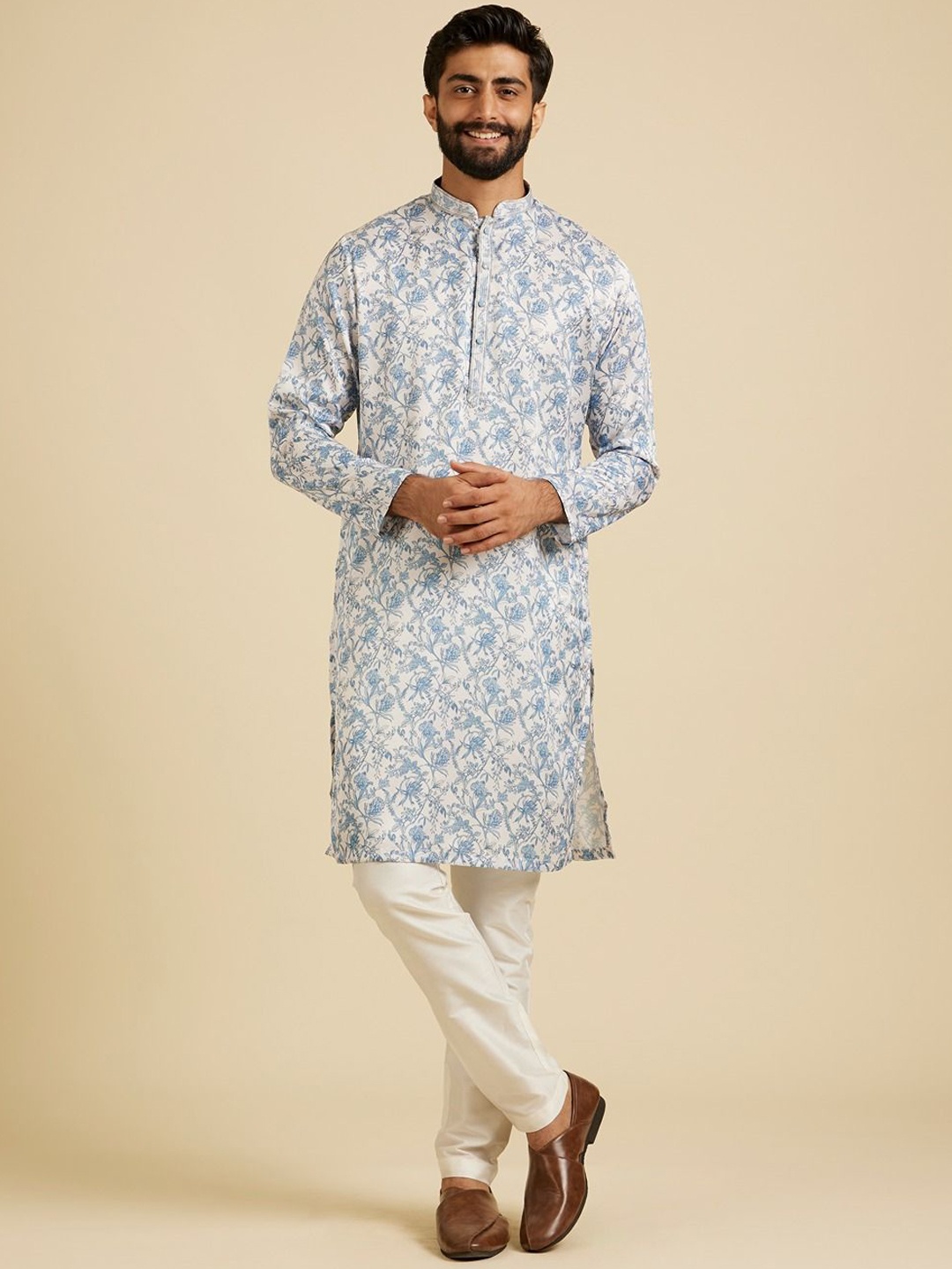 

Manyavar Men Floral Printed Satin Kurta, Blue