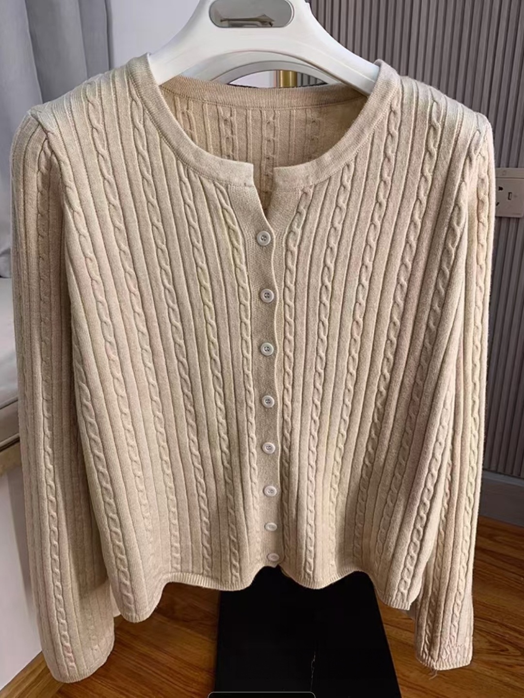 

KPOP Women Top, Brown