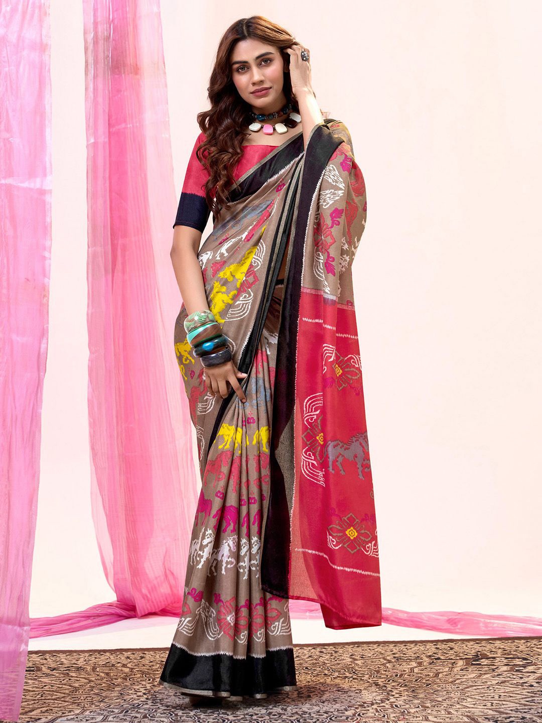 

Panzora Ethnic Motifs Silk Blend Tussar Saree, Brown