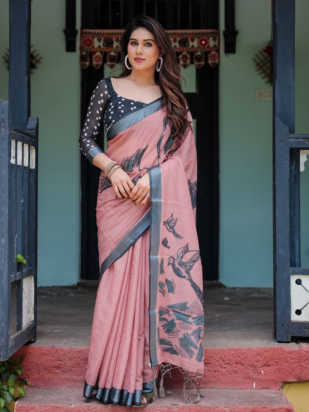 

VEERAX Floral Printed Zari Pure Linen Banarasi Saree, Rose