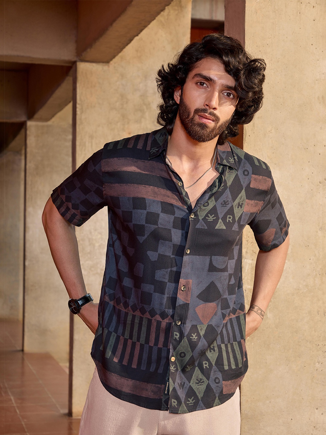 

WROGN Men Comfort Opaque Printed Casual Shirt, Black