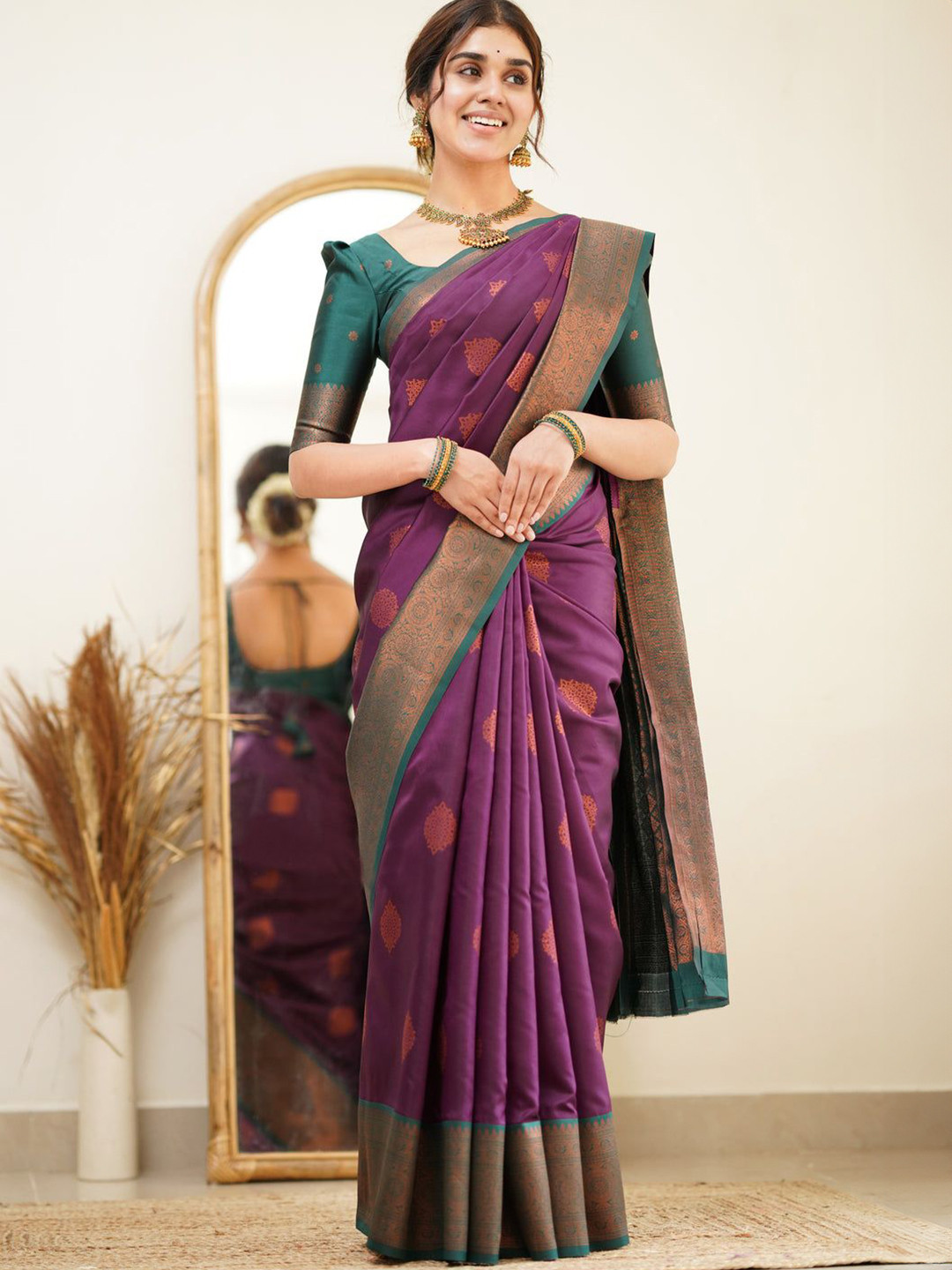 

Wuxi Woven Design Zari Pure Silk Banarasi Saree, Purple