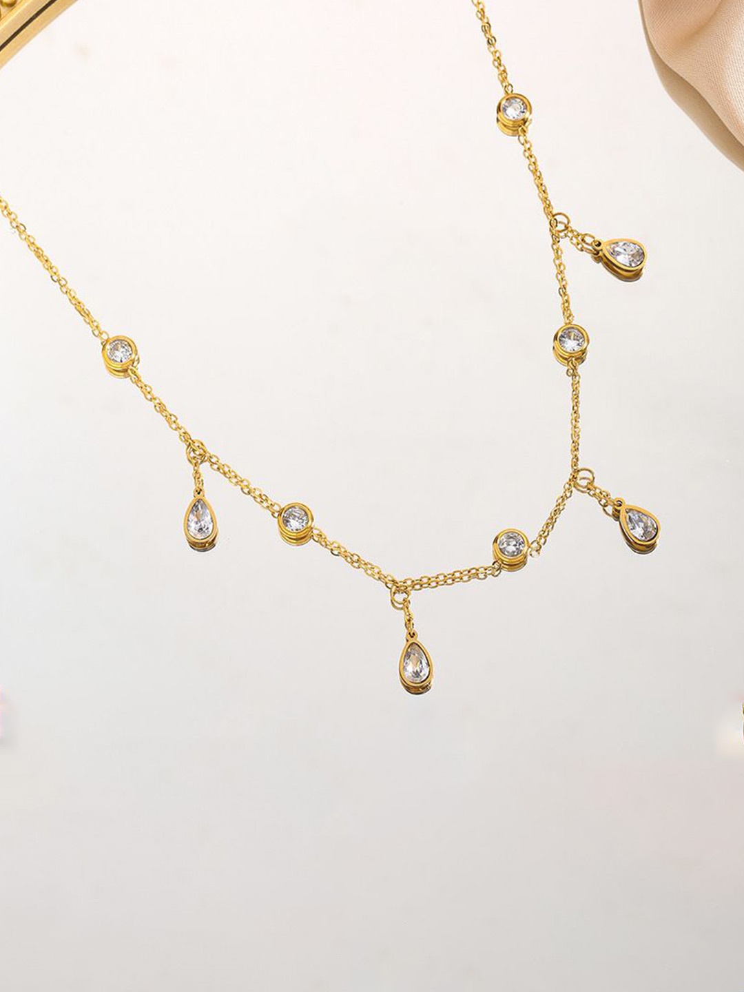 

Just Lil Things Stone Studded Chain, Gold