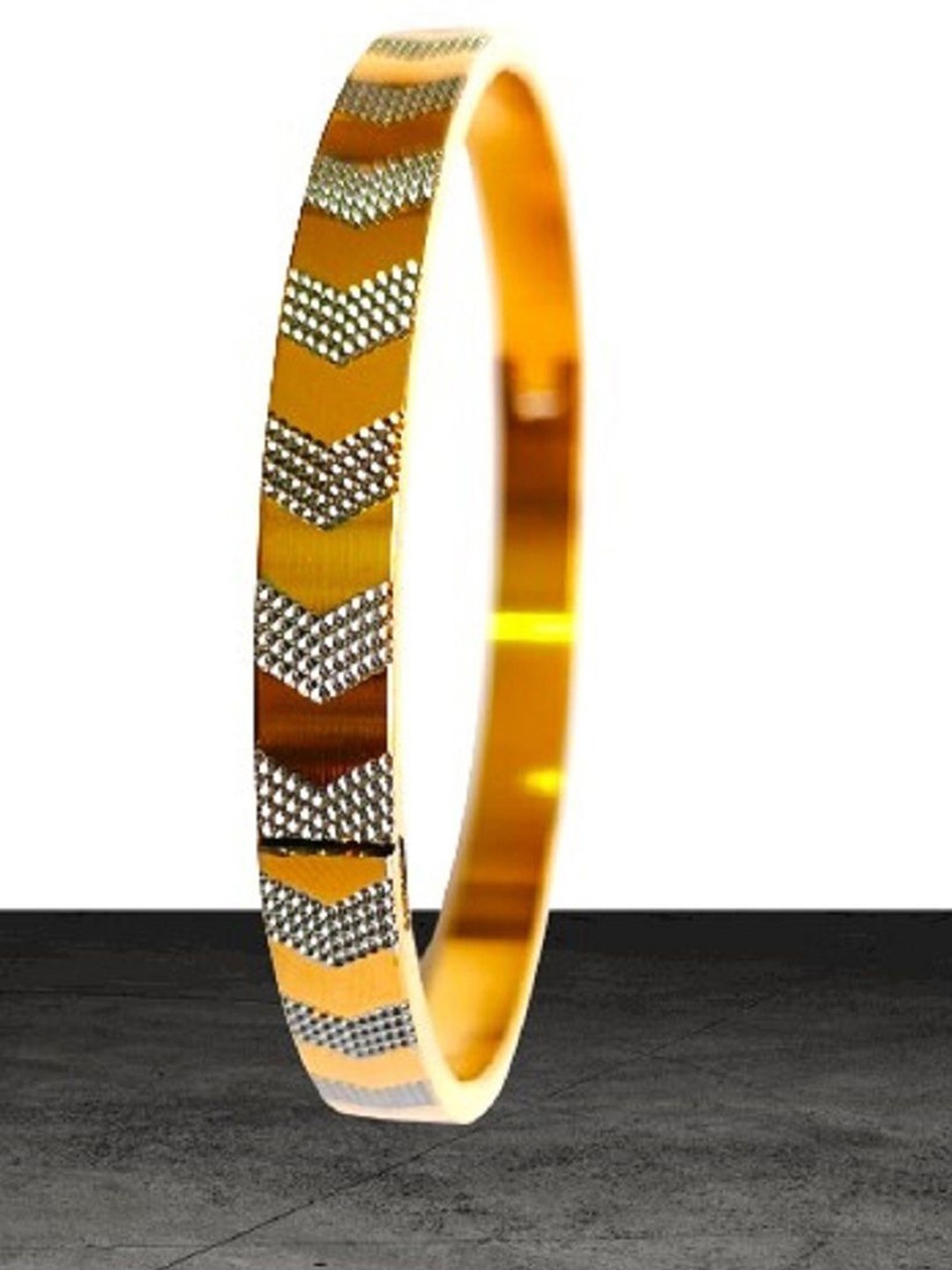 

V FASHION JEWELLERY Gold-Plated Kada Bracelet