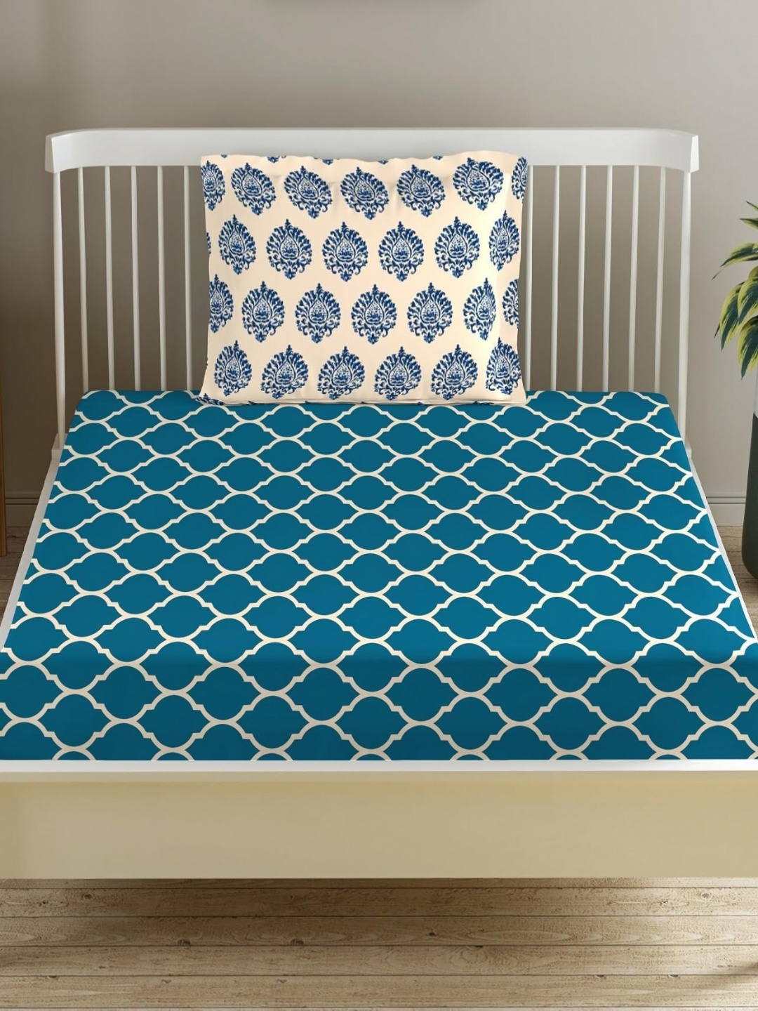 

Trance Home Linen Blue & White Geometric 200 TC Single Bedsheet with 1 Pillow Covers