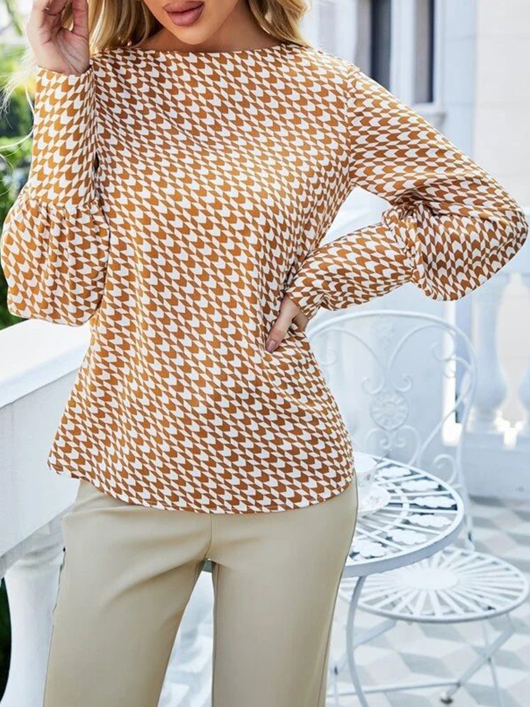 

Stylecast X Slyck Geometric Print Top, Brown