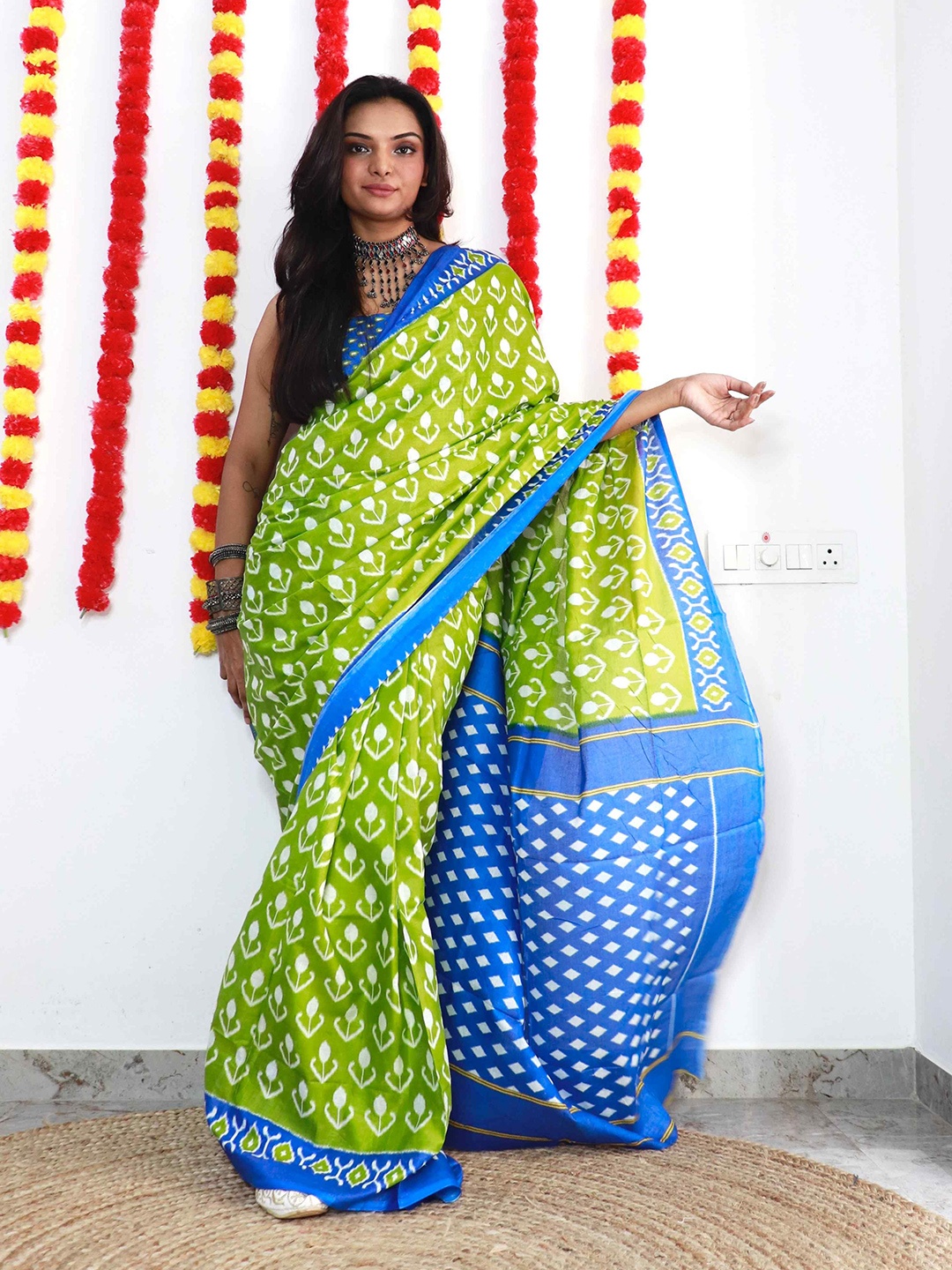 

HERE&NOW Floral Pure Cotton Bagru Saree, Green