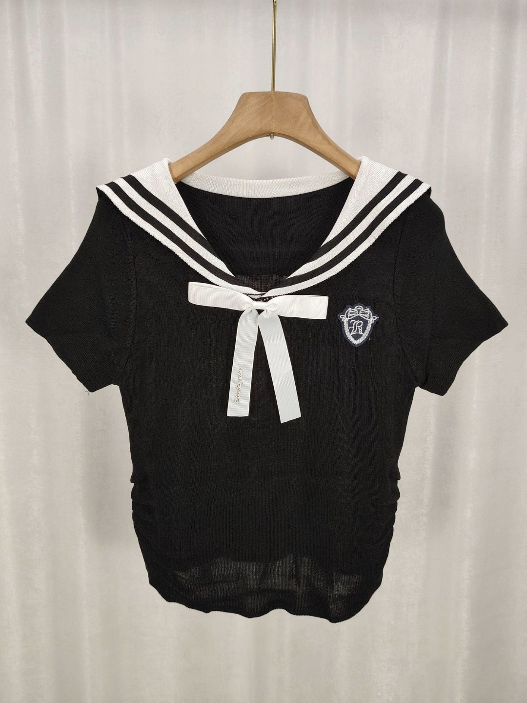 

KPOP Women Top, Black