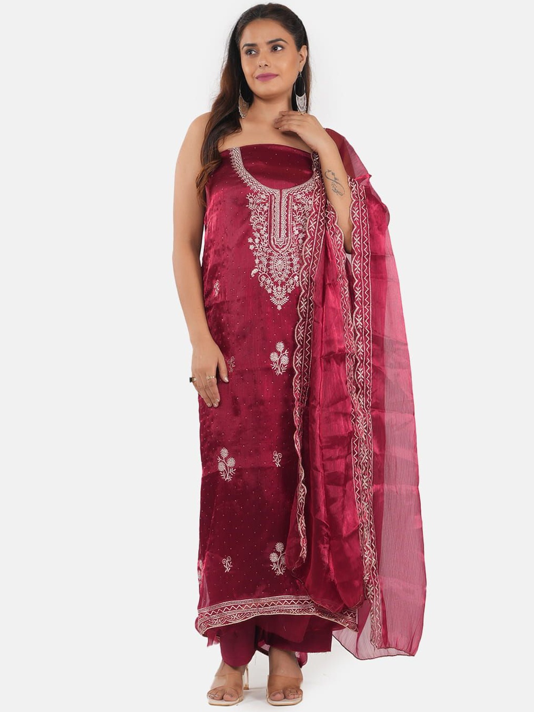 

MOZAFIA Ethnic Motifs Embroidered Beads and Stones Unstitched Dress Material, Maroon