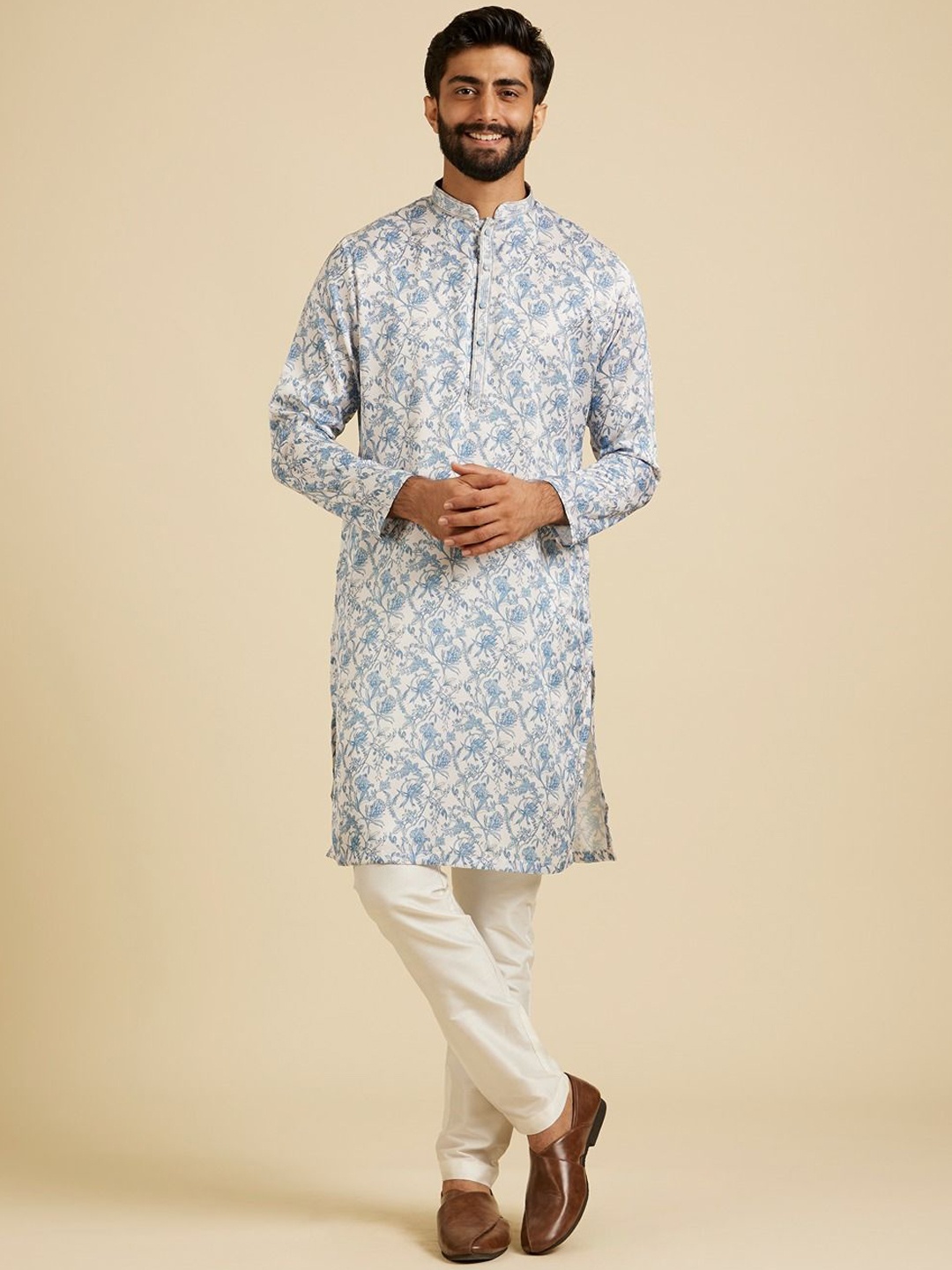 

Manyavar Men Floral Printed Satin Kurta, Blue