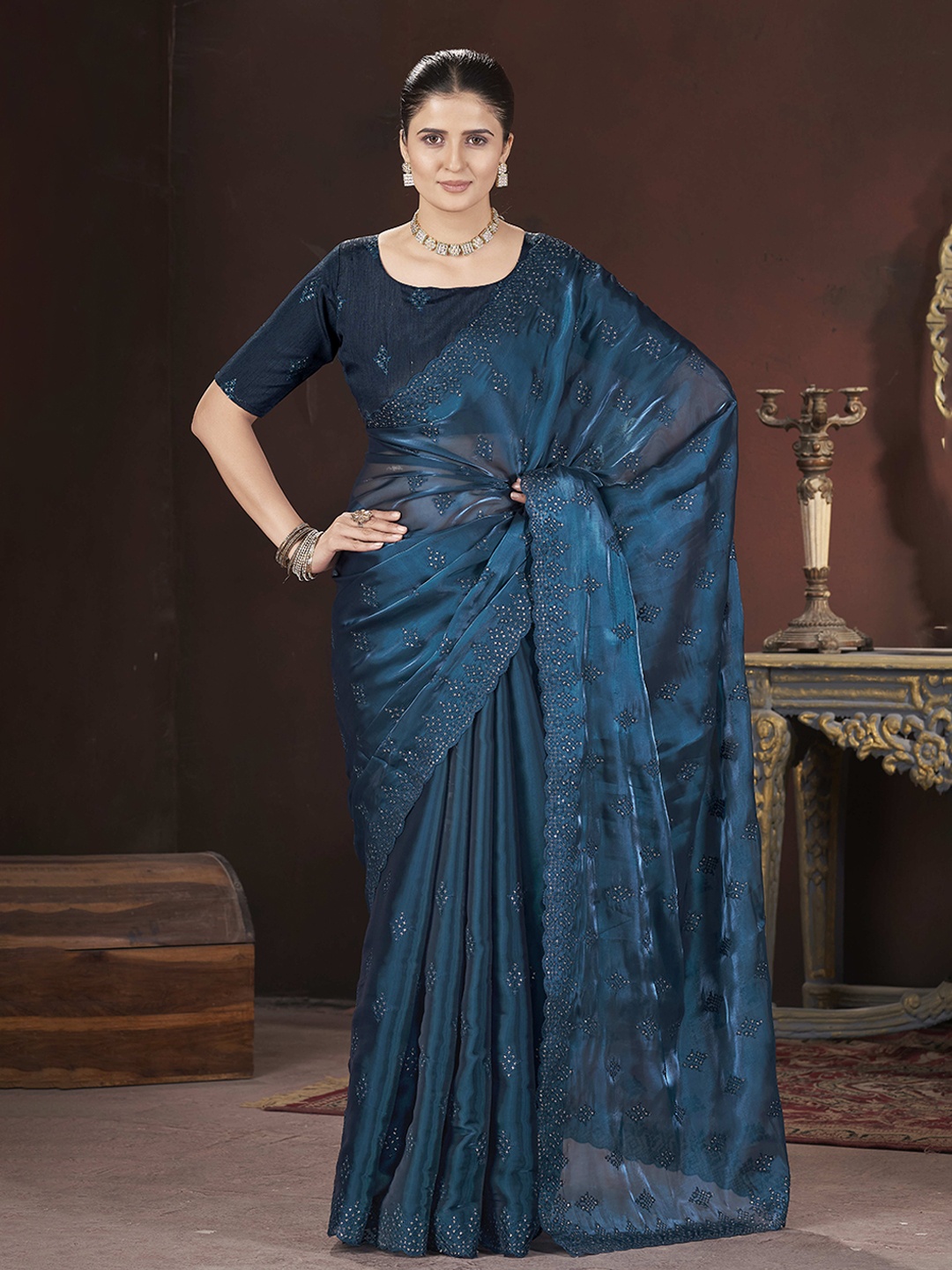 

Munir Ethnic Motifs Embroidered Sequinned Saree, Navy blue